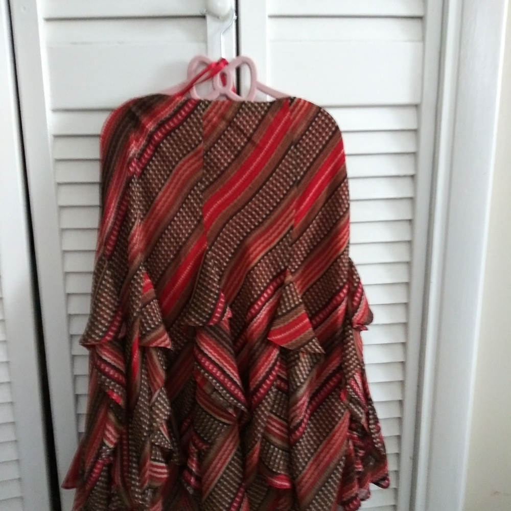 Ruffle tiered skirt